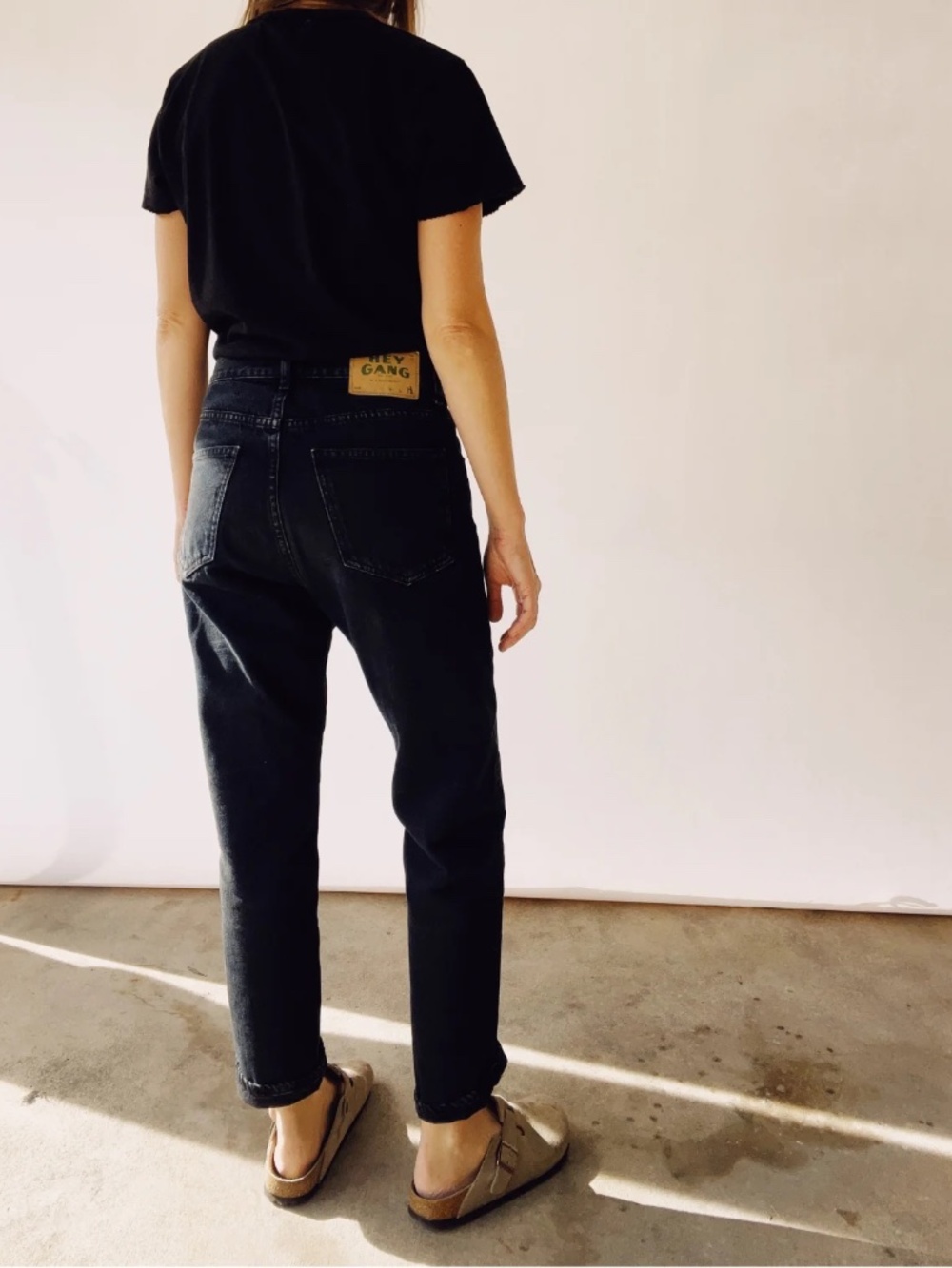 Hey Gang "The Loose Crop" Jeans in Washed Black size 28 - Picture 3 of 8
